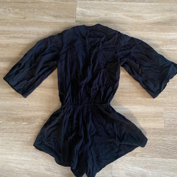 Planet Blue flowy romper - Picture 2 of 5